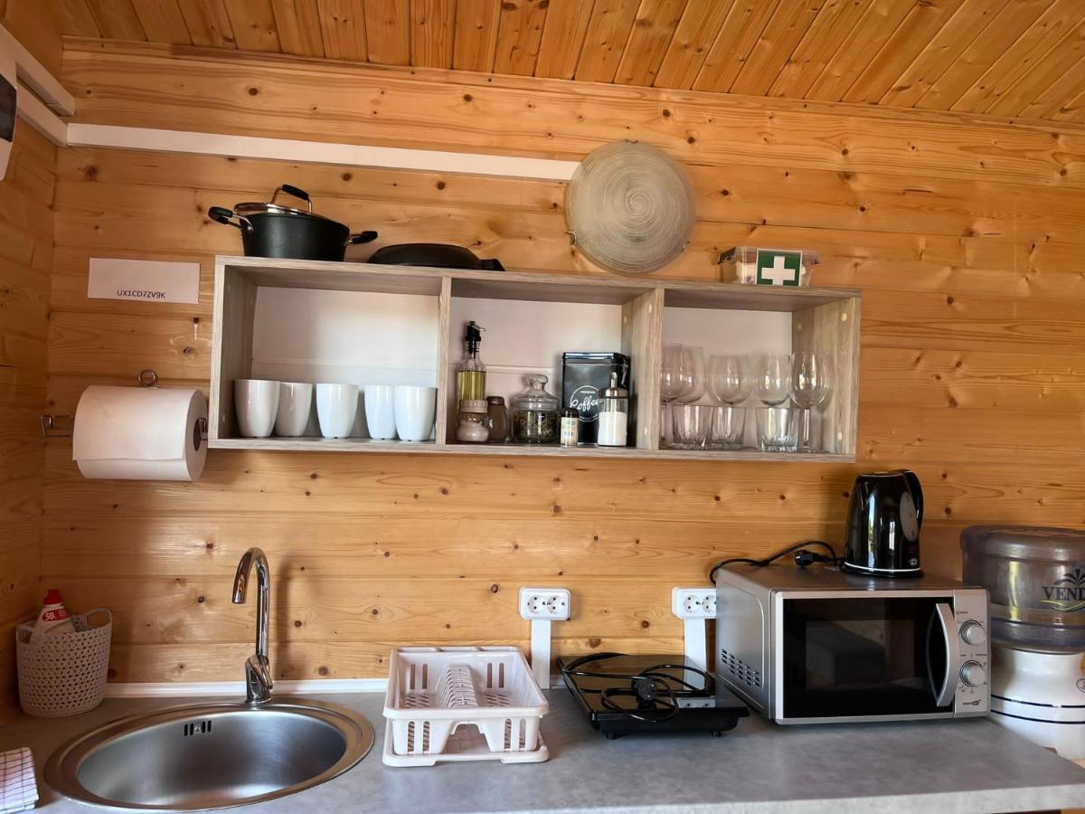 Atputas Majinas Kolka- Madaras Un Rota Villa ภายนอก รูปภาพ